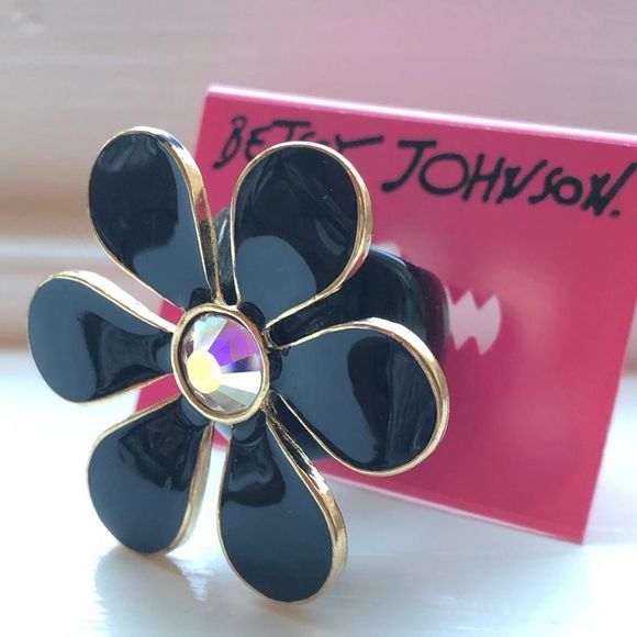 Betsey Johnson Jewelry - NWT Betsey Johnson Flower Ring